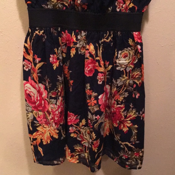 NWT Xhilaration Navy Floral Dress - Picture 4 of 4